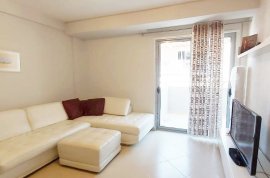 2+1+2WC+Garazh (tek Zona e Liqenit - Rr. Peti) , Location