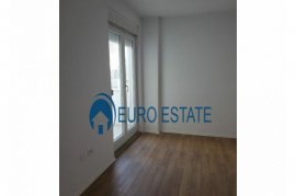 Tirane,shes Apartament 3+1,144 m2 (Qytet Studenti), Vente
