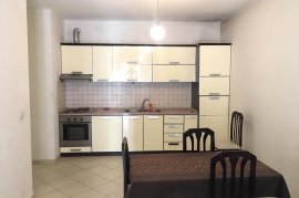 APARTAMENT 2+1 PER QIRA , Huren