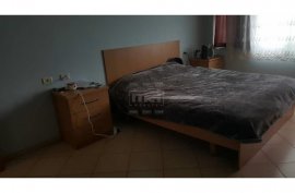 Shitet apartament 1+1 ne Brryl. , Shitje