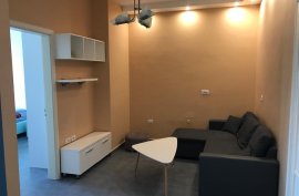 Shitet apartamenti 1+1+ballkon me pamje nga Liqeni, Venta