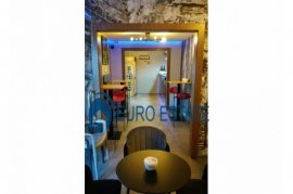  Tirane, shes ambient, bar-kafe 120 m² (Laprake)