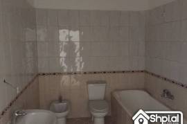 Shitet apartament 3+1, ME HIPOTEKE ne Durres!!, € 750,00