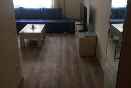 Apartament me qera , Qera