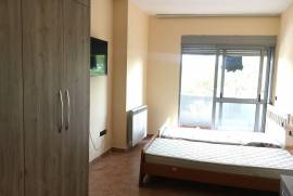 jepet me qera apartament 2+1, Miete