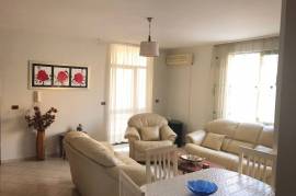 Jepet me qera apartament 1+1, Ενοικίαση