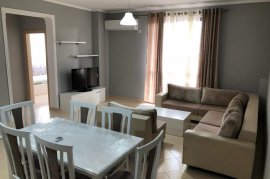 Jepet me qera Apartament 2+1 pranë fakultetit “Eko, Qera