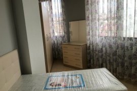 Jepet me qera Apartament 2+1 pranë fakultetit “Eko, Qera