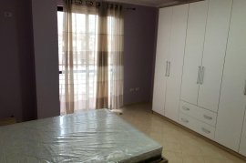 Jepet me qera Apartament 2+1 pranë fakultetit “Eko, Qera