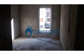 Shitet apartament, Shitje