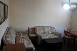 Shitet apartament 2+1 perballe komisariatit nr 4, Shitje