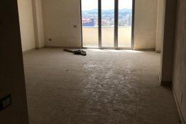 APARTAMENT ME QIRA 2+1+2, KINOSTUDIO, Ενοικίαση