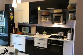 Apartament 2+1+Parkimi Unaza e Re 65900 euro, Πώληση