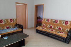 Shitet apartament 2+1+3 poste parkimi ne Komune te, Ενοικίαση