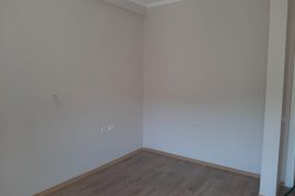 Shitet apartament 2+1 prane Kopshtit Zoologjik., Verkauf