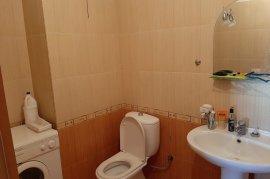 Shitet apartament 2+1+3 poste parkimi ne Komune te, Shitje