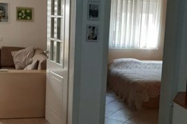 Shitet apartament 2+1 tek "Rruga e Kavajes&qu, Πώληση