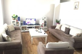 Shitet apartament 3+1 tek 'Kopeshti Botanik', Πώληση