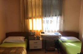 Shitet Apartament 2+1 Ne Porcelan Me Çmim Te Lire, Venta