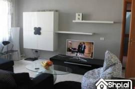 Ne Yzberisht shitet apartament 1+1, Πώληση