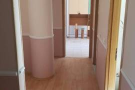 Super Okazion Shitet Apartament 3+1 ne qender., Venta