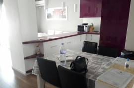 Super Apartament 2+1 i mobiluar ne menyre moderne, Πώληση