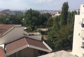 SHITET APARTAMENT 4+1+V NE ZONEN E FRESKUT, Πώληση