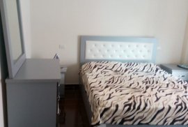 Jepet me qera 2+1 apartament te Kopshti Botanik, Qera