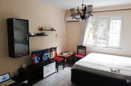 Apartament 1+1 i mobiluar tek Frosina Plaku, Shitje