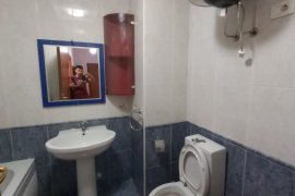 2+1+2WC+2Bllk, Gjigand (110 m2) Kristali - PARKET , Alquiler