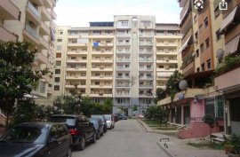 SHITET APARTAMENT 2+1, TEK KOMUNA E PARISIT, Πώληση