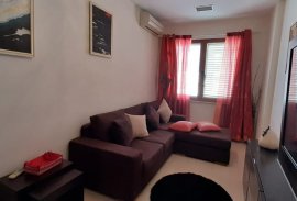 Jepet me qera apartament 1+1 prane 'Rruges se Kava, Affitto