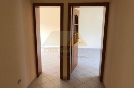 Apartament 1 + 1 per shitje te 21 Dhjetori , Vente