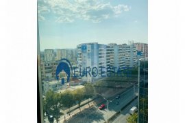 Tirane, shes ambjent biznesi 6.500 m² (Laprake), Eladás