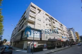 Tirane,shes Apartament 3+1,163 m2-Komuna e Parisit, Shitje
