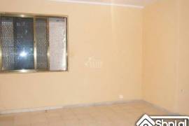 Shitet apartament 1+1 te pallatet Insig,rr.”Irfan