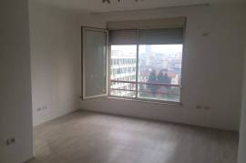 Shitet apartament 1+1, tek Hipoteka, 800 euro m2, Shitje