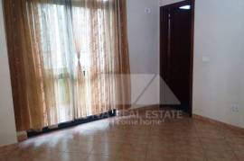 apartament per zyre ish Ekspozita, Ενοικίαση