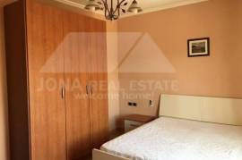 Apartament 3 + 1 me qera ne qender te Tiranes, Qera