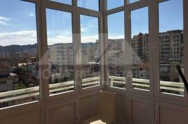 Apartament 3 + 1 me qera ne qender te Tiranes, Qera