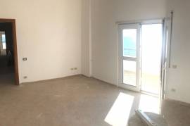 Apartament ne shitje, Sale