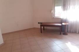 Apartament me qera 2+1, Affitto