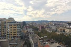 JEPET ME QERA Apartament 2+1 , Location