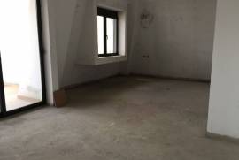 Apartamament 3+1, Sale