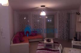 Apartament me Qira:, Huren