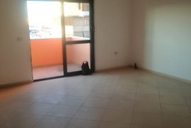 APARTAMENT ME QERA 2+1 BOSH TEK ISH PARKU , Ενοικίαση