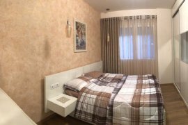 Jepet me qera apartament 2+1 tek Zogu i Zi., Ενοικίαση