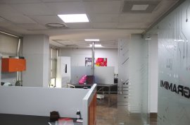 Ambient zyre me qira ne Qender te Tiranes, Bérlés