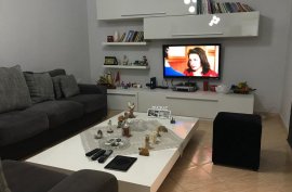 Shitet, Apartament 2+1, Fresku, Tiranë 85,000 € , Vente