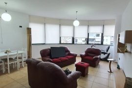 Jepet me qera apartament 2+1 Kompleksi Delijorgji, Alquiler